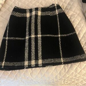 Burberry Black and White wool Skirt